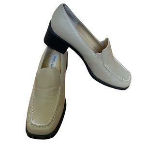 NWOT-Classic Bellini Loafer 2”Heels. Leather uppers. Man made soles. 8.5…